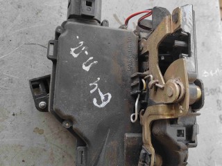 Замок двери передней правой, Volkswagen Passat B5 1996-2001
