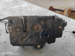 Замок двери передней правой, Volkswagen Passat B5 1996-2001