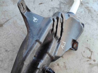 Бачок омывателя Opel Astra J 2009-2012