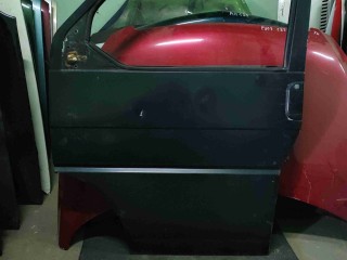 Дверь передняя левая Volkswagen Transporter T4 1990-2003
