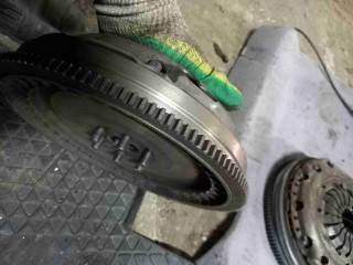 Сцепление (комплект), ориг. номер 3M517563, Ford Focus 2 2007-2011