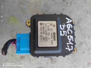 Моторчик заслонки печки, ориг. номер 4B1820511C, Audi A6 C5 1997-2001