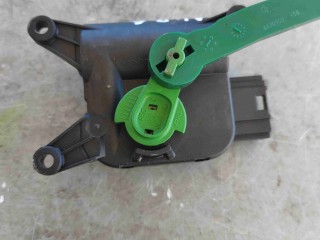 Моторчик заслонки печки, ориг. номер 8E1820511B, Audi A4 B6 2000-2006