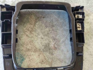 Рамка (накладка) рычага КПП, ориг. номер 3C0864263G, Volkswagen Passat B6 2005-2010