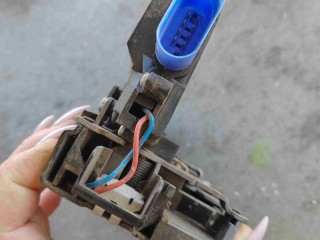 Замок двери передней левой, Volkswagen Caddy 3 2004-2010