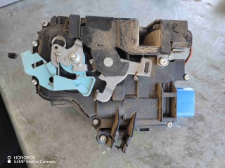 Замок двери передней правой, Volkswagen Caddy 3 2004-2010