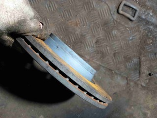 Диск тормозной передний, ориг. номер 90R02C0074, Volkswagen Passat B5 1996-2001