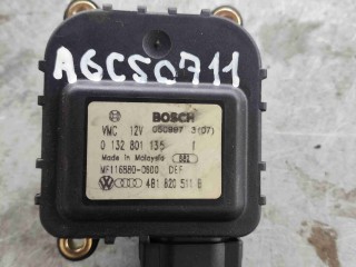 Моторчик заслонки печки, ориг. номер 4B1820511B, Audi A6 C5 1997-2001