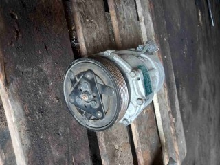 Компрессор кондиционера, ориг. номер 1J0820803A, Volkswagen Golf 4 1997-2006