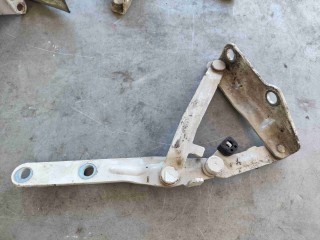 Петля капота, Volkswagen Transporter T5 2002-2009