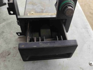 Пепельница, ориг. номер 7D0857305, Volkswagen Transporter T4 1990-2003