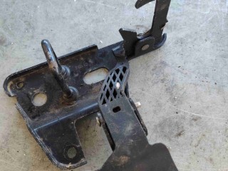 Замок капота, Audi A6 C6 2004-2008