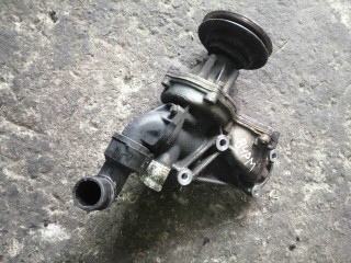 Помпа, ориг. номер 037121013A, Volkswagen Passat B4