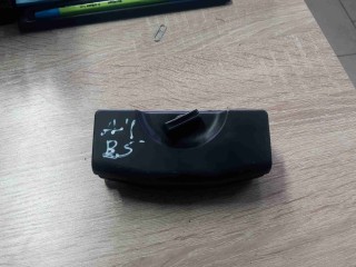 КРОНШТЕЙН КРЕПЛЕНИЯ ПРЕДУПРЕЖДАЮЩЕГО ЗНАКА, ориг. номер 8G0860285, Audi A4 B5 1994-1999