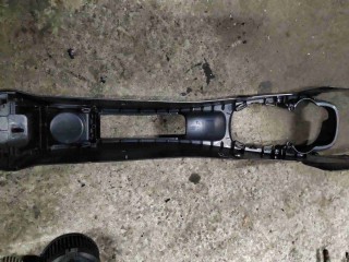 Консоль салона(кулисная часть), ориг. номер 13184076, Opel Corsa D 2006-2011