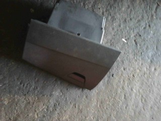 Бардачок, ориг. номер BM51A06044, Ford Focus 3