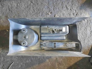 Консоль салона(кулисная часть), ориг. номер 1K0863323, Volkswagen Golf 5 2003-2009