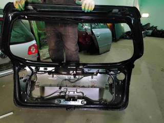 Крышка багажника Volkswagen Passat B6