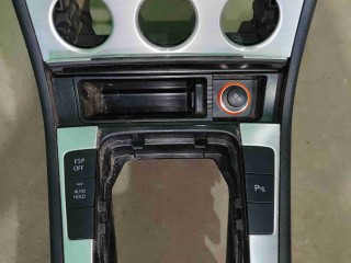 Консоль салона(кулисная часть), Volkswagen Passat B6 2005-2010