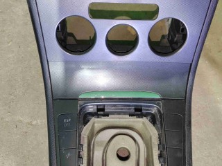 Консоль салона(кулисная часть), Volkswagen Passat B6 2005-2010