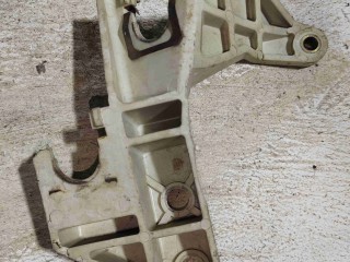 Кронштейн крепления троса КПП, Peugeot 307 2001-2005