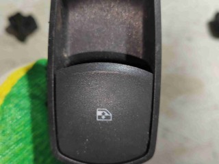 Кнопка управления стеклоподъемниками, Opel Corsa D