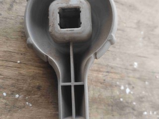 Ручка (кнопка) складывания сиденья, Nissan Almera Tino 2000-2003