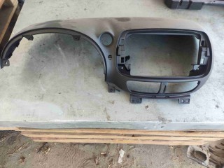 Накладка декоративная на торпедо, ориг. номер 68260BU700, Nissan Almera Tino 2000-2003