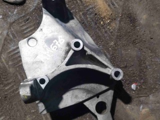 Кронштейн двигателя, ориг. номер 8200408663, Renault Megane 2 2006-2009