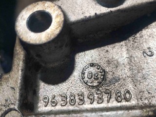 Кронштейн полуоси, ориг. номер 9638393780, Peugeot 307 2005-2008