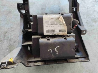 Блок предохранителей (блок реле) Volkswagen Transporter T5 2002-2009