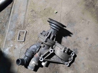 Помпа, ориг. номер 037121013A, Volkswagen Passat B3 1988-1997