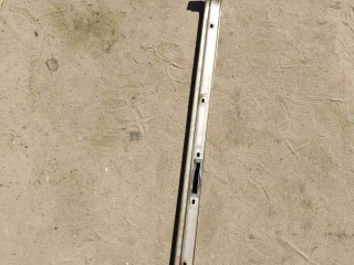направляющая сдвижной двери Volkswagen Caddy 3 2010-2015, 2K0843871