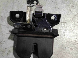 Замок багажника Audi A4 B5 1999-2001, универсал, 8L0827505E