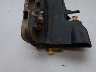замок двери передней правой, Mitsubishi Carisma 1 поколение 1995-1999