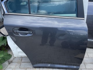 Дверь задняя правая Toyota Avensis 3 поколение T270 2008-2011