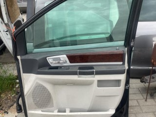 дверь передняя правая, Chrysler Voyager 5 поколение 2007-2010