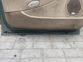 дверь передняя левая, Chrysler Voyager 4 поколение 2000-2004