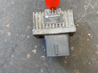 реле накала свечей Citroen C5 2 поколение 2007-2017, 9640469680