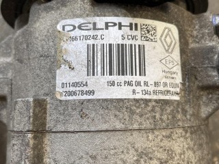 компрессор кондиционера, ориг. номер 8200678499, Renault Scenic 2 поколение 2003-2006
