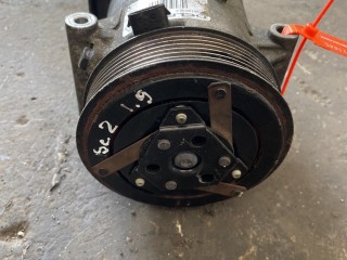 компрессор кондиционера, ориг. номер 8200678499, Renault Scenic 2 поколение 2003-2006