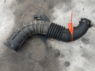патрубок чистого воздуха (к турбине), ориг. номер 8200500384, Renault Megane 2 поколение 2002-2006