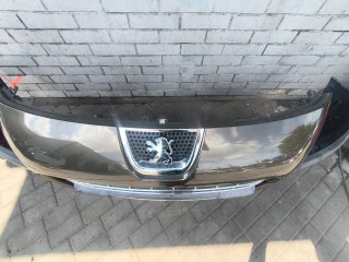 бампер передний, Peugeot 3008 1 поколение 2009-2013