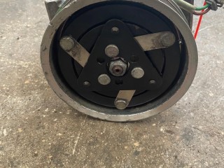 компрессор кондиционера, ориг. номер 8200600122, Renault Kangoo 2 поколение 2007-2013