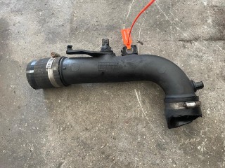 патрубок интеркулера, ориг. номер 173620R011, Toyota Avensis 2 поколение T250 2003-2006