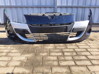 бампер передний Renault Megane 3 поколение 2008-2014