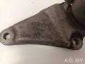 8D0199343J Кронштейн двигателя Audi A6 C5 (S6,RS6) 2000г. - фото №3