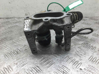Фланец (тройник) системы охлаждения, ориг. номер 1N1G8594, Ford Focus 2004-2008
