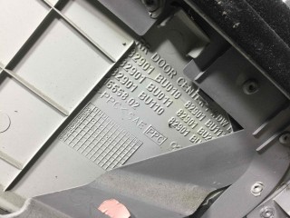 Обшивка двери задней левой (дверная карта), ориг. номер 82901BU010, Nissan Almera Tino 2000-2003