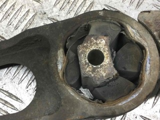 Подушка крепления КПП, ориг. номер 4668195AC, Chrysler PTCruiser 2000-2006